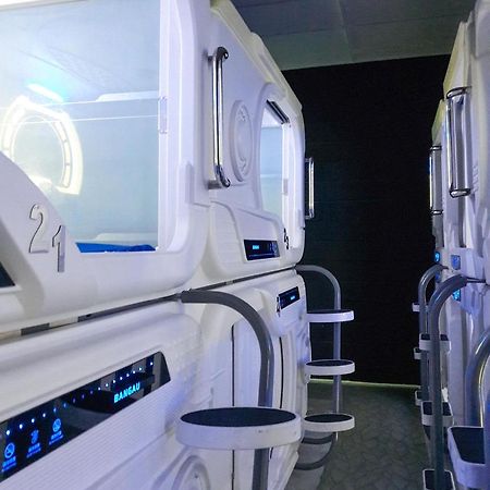 Bangau - Short Term Rest Area Capsule Hotel 세팡 외부 사진