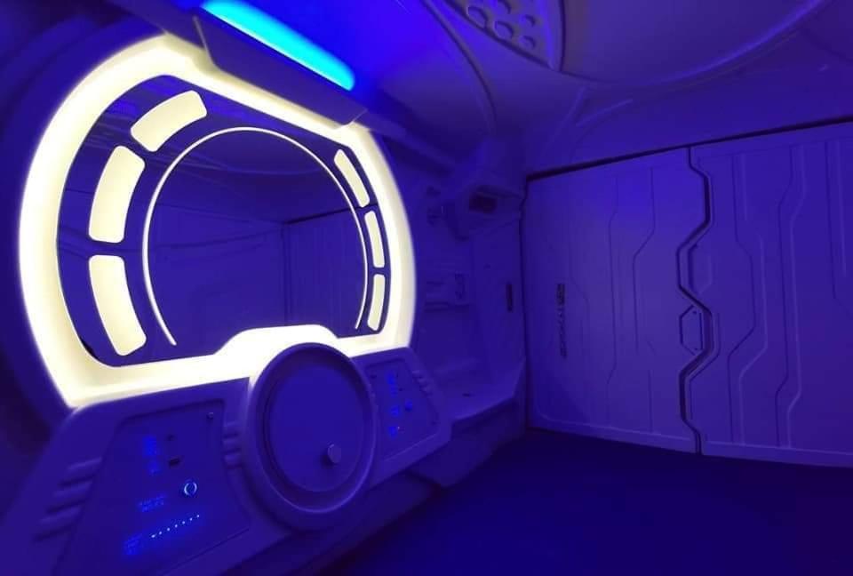 Bangau - Short Term Rest Area Capsule Hotel 세팡 외부 사진